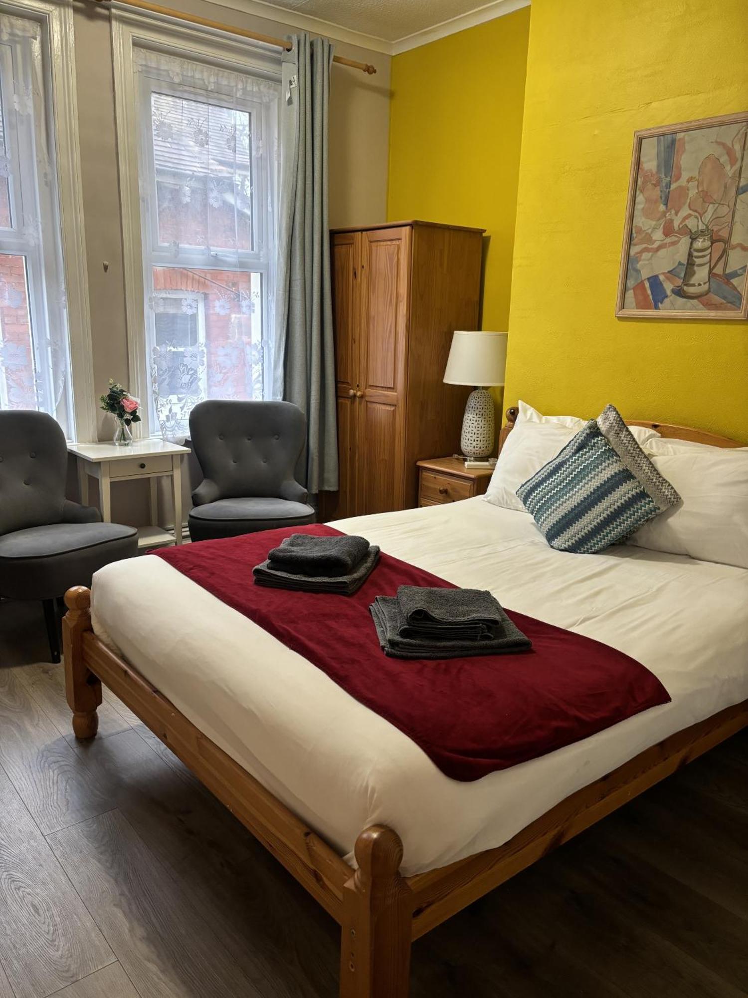 Double Room with Private Bathroom